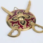 Shield and knife - Image 2